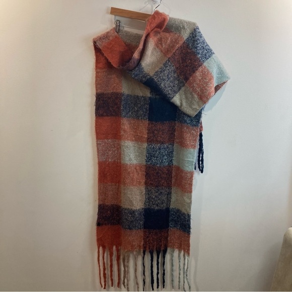 FINO & FINA 50% Wool  50% Viscose Checkers Denim South Western Vibes Large Scarf - Picture 2 of 7